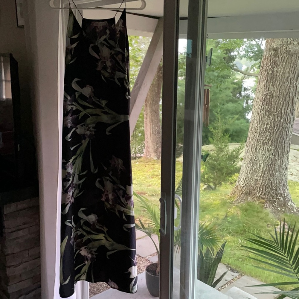 Maxi length printed slip stress size 4